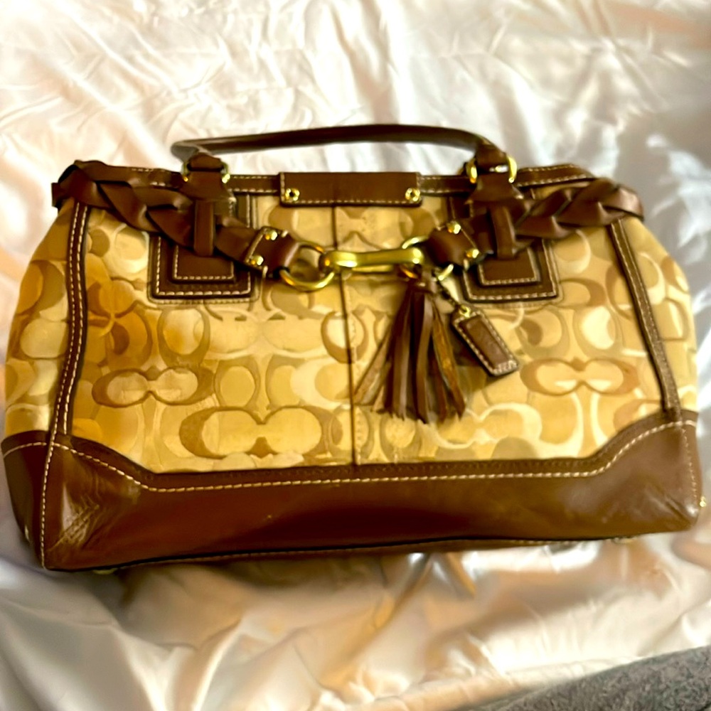 Coach excellent used condition 
Khaki  handbags